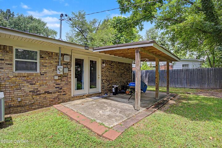 Property Photo:  1180 Pine Street  TN 38019 