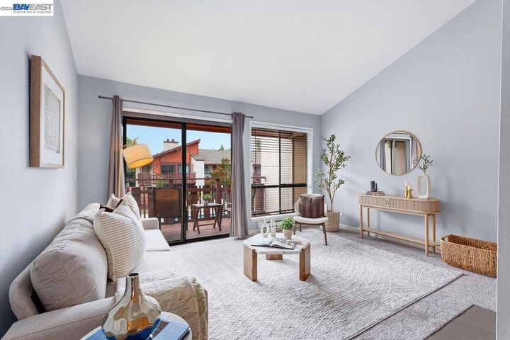 Property Photo:  38684 Country Ter  CA 94536 
