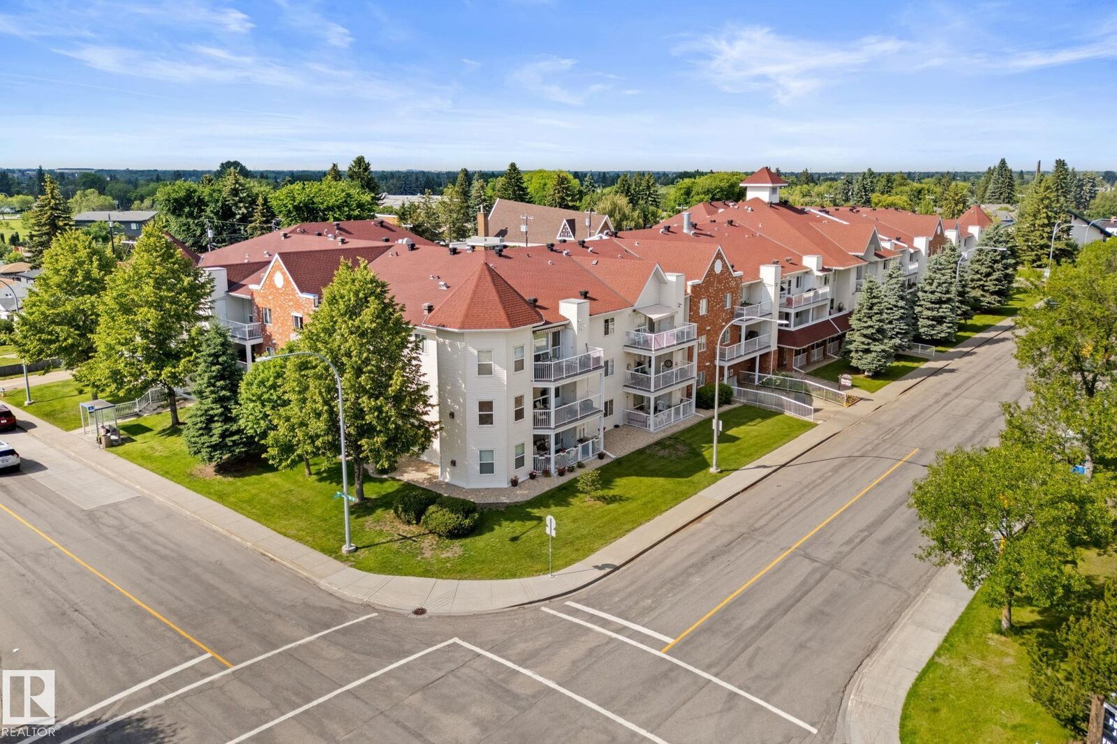 Property Photo:  6220 Fulton Road NW 327  AB T6A 3T4 