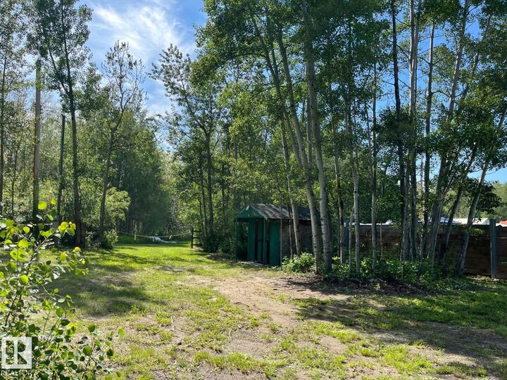 Property Photo: 4701 34 St. AB T0C 2C0