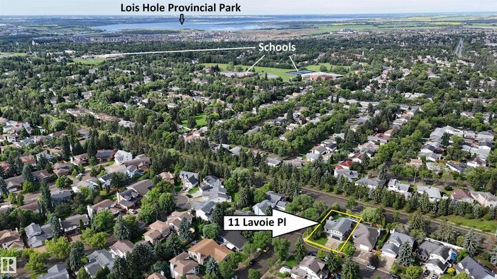 Property Photo: 11 Lavoie Place AB T8N 4M6