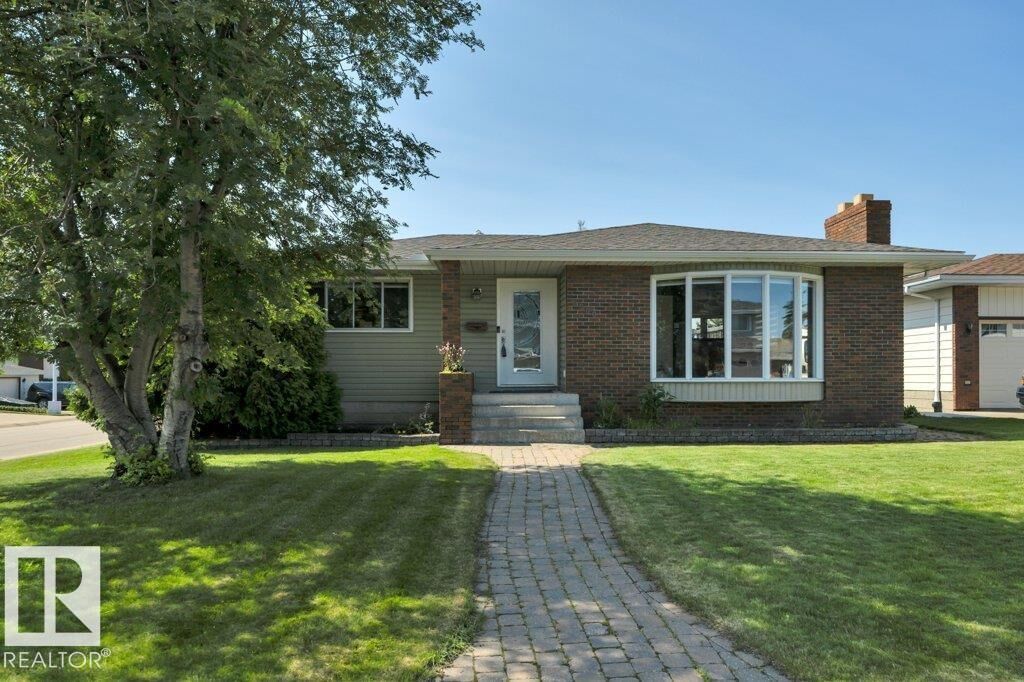 Property Photo: 6960 21 Avenue NW AB T6K 2H4
