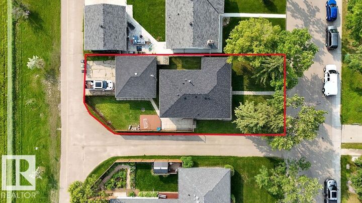 Property Photo: 27 Apache Crescent AB T9E 4H8