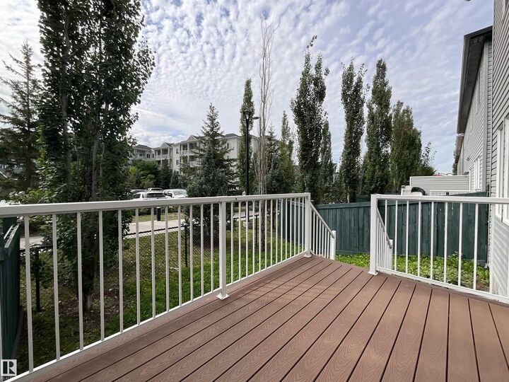 Property Photo: 9350 211 Street NW 33 AB T5T 4T8