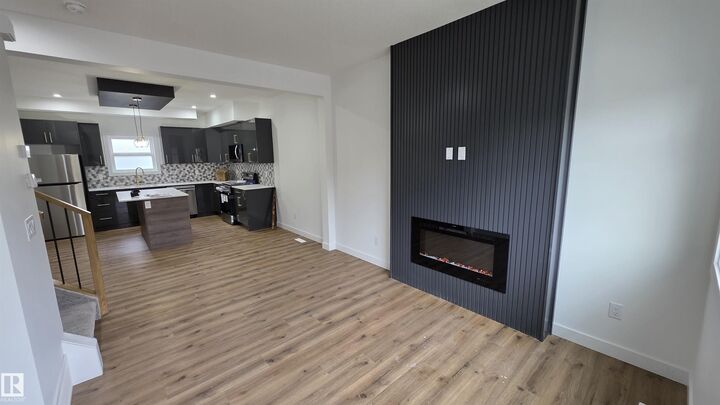 Property Photo: 6704 109 Street NW 1 AB T6H 2A4