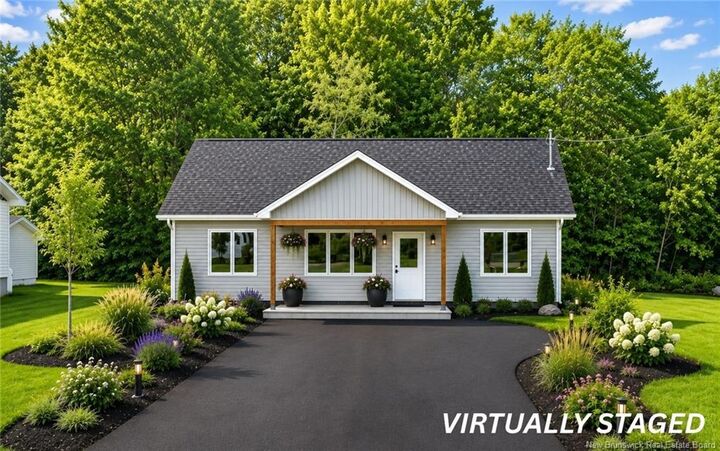 Property Photo:  35 Lauza Avenue  NB E4V 1J8 