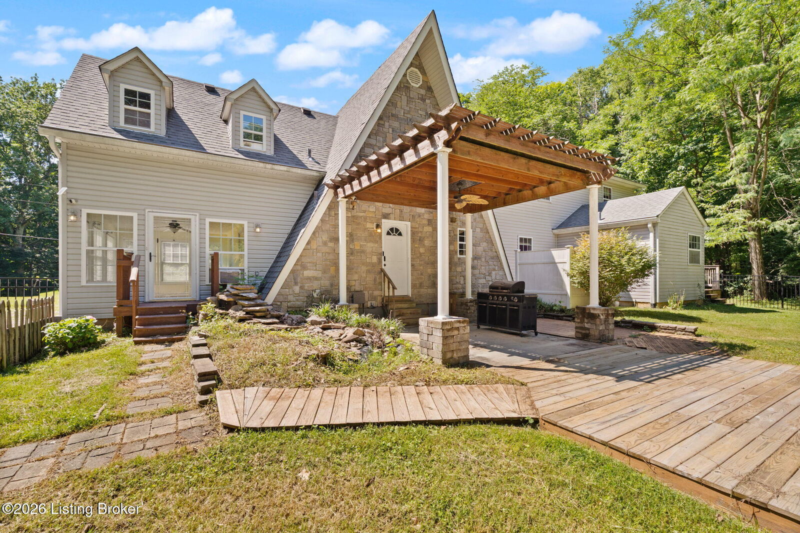 Property Photo:  3985 Brooks Hill Rd  KY 40109 