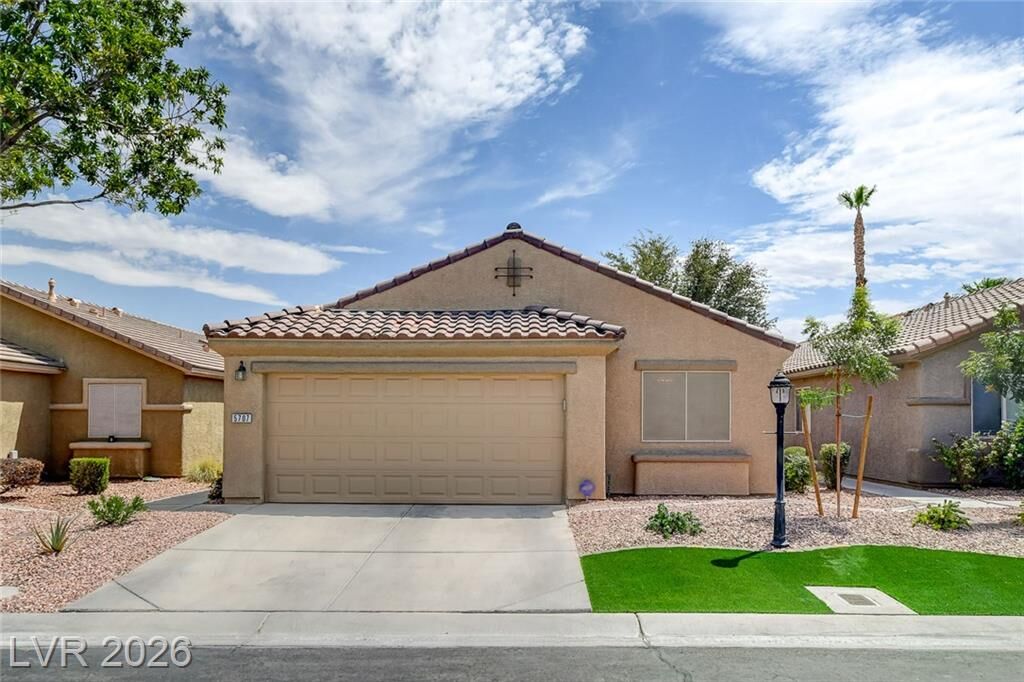 Property Photo: 5707 Great Eagle Court NV 89122