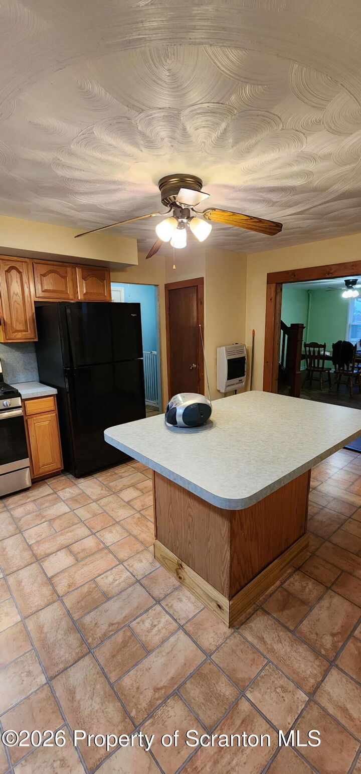 Property Photo:  140 Pike Street  PA 18407 
