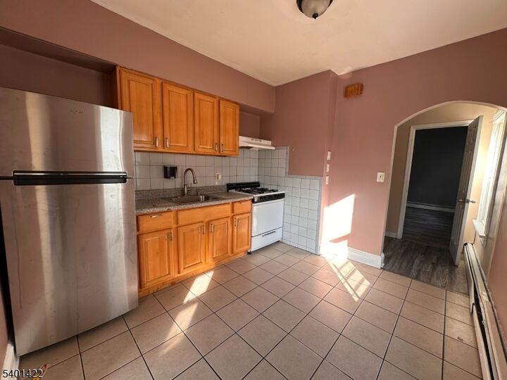 Property Photo: 748 Trumbull St 2 NJ 07201