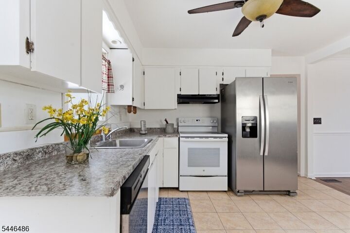 Property Photo: 413 Wills Ave NJ 07874