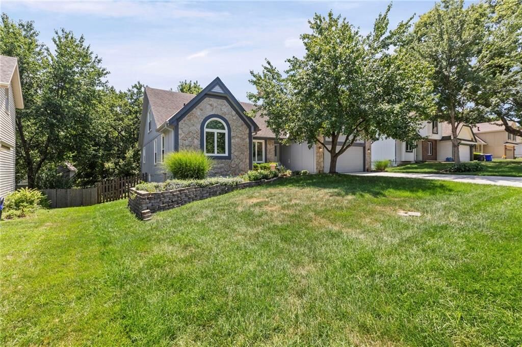 Property Photo: 11625 S Penrose Street KS 66061