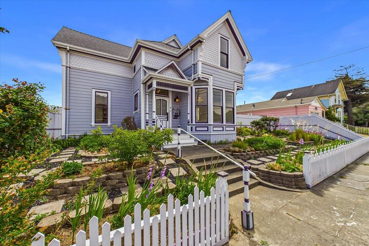 Property Photo:  1423 C Street  CA 95501 