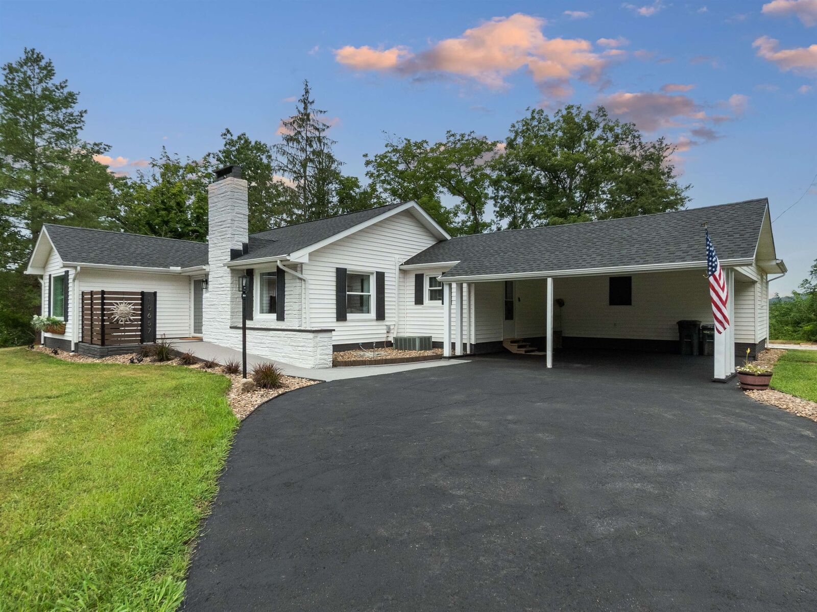 Property Photo:  10657 US-60  WV 25545 