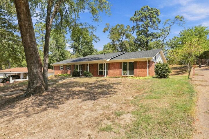 Property Photo:  1513 Frost Street  TX 75644 