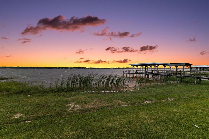 Property Photo: 33718 Picciola Drive FL 34731