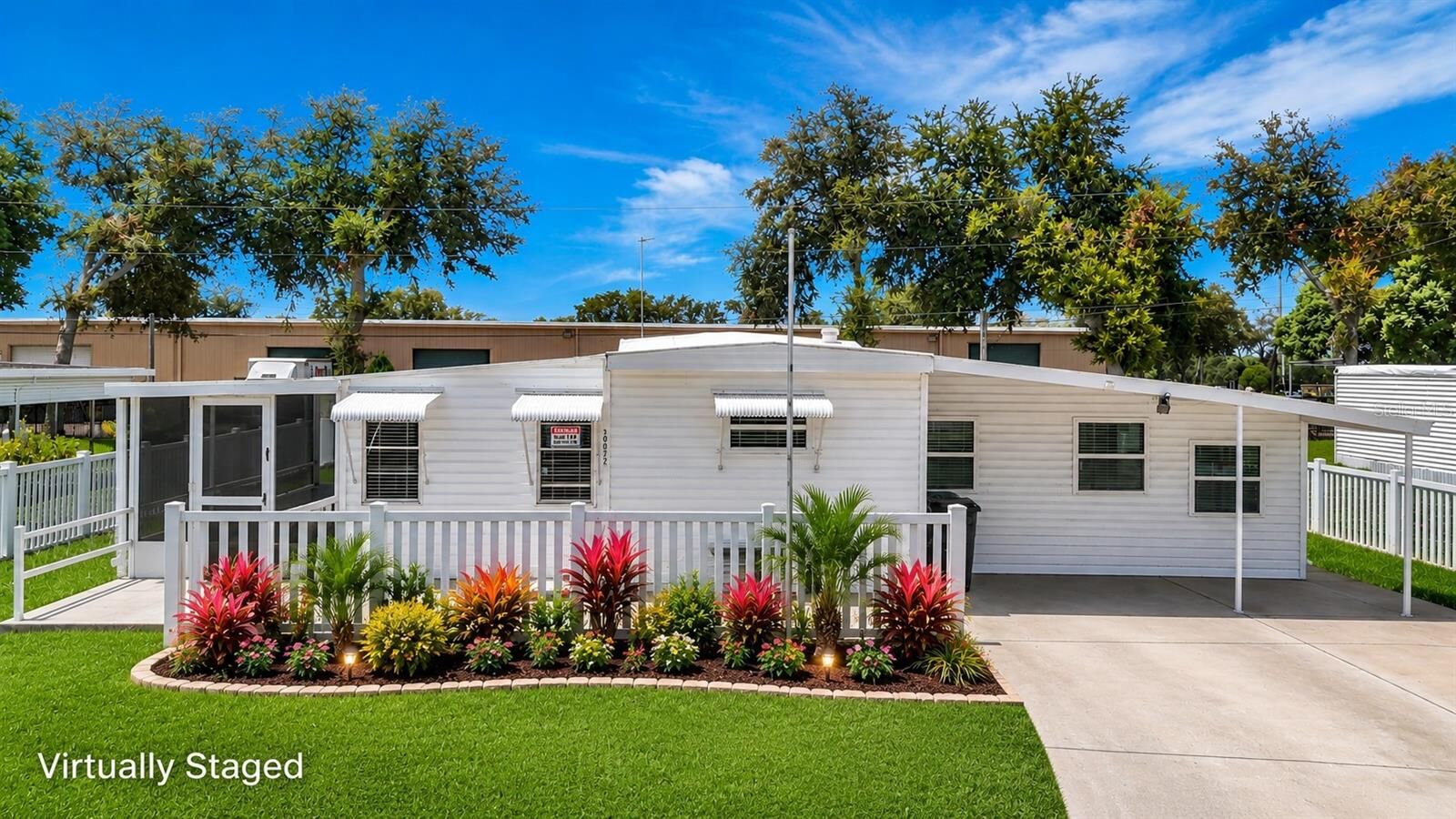 Property Photo:  39032 Ola Avenue  FL 33542 
