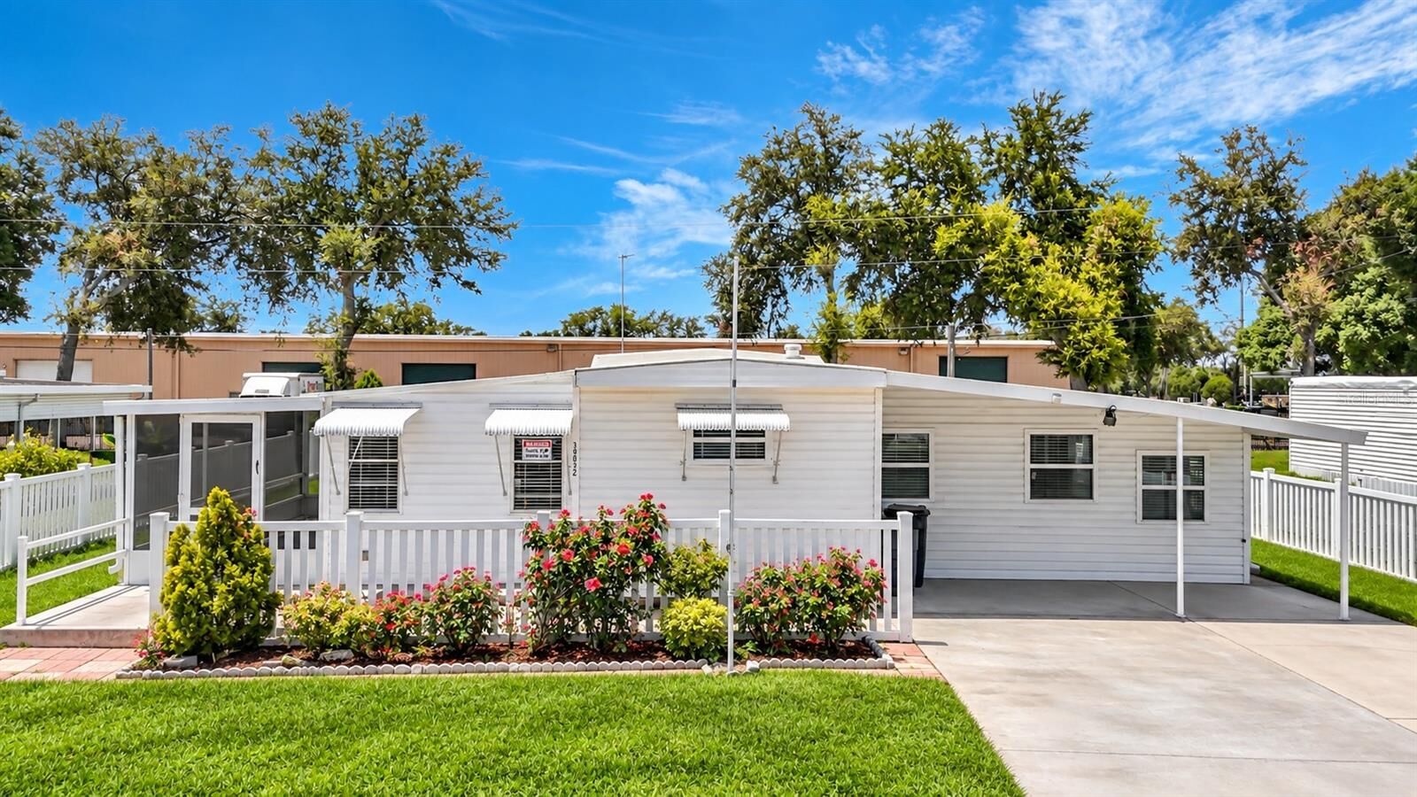 Property Photo: 39032 Ola Avenue FL 33542