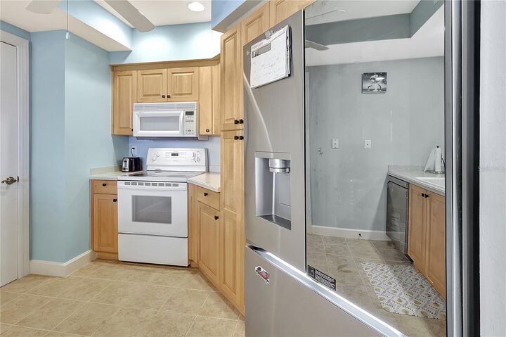 Property Photo:  3191 Matecumbe Key Road 607  FL 33955 