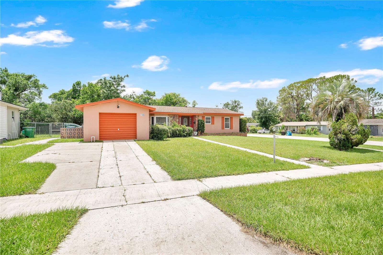 Property Photo:  1140 Cobblestone Avenue  FL 32725 