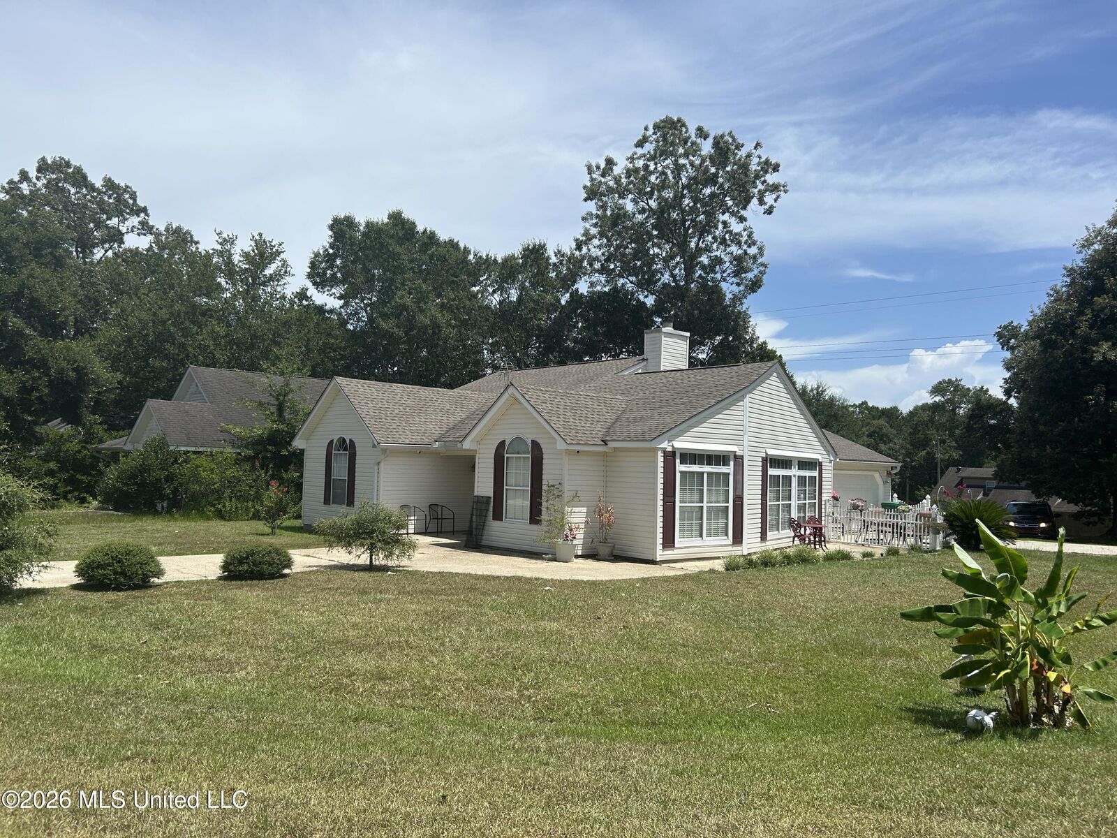 Property Photo:  980 Hamakua Street  MS 39525 