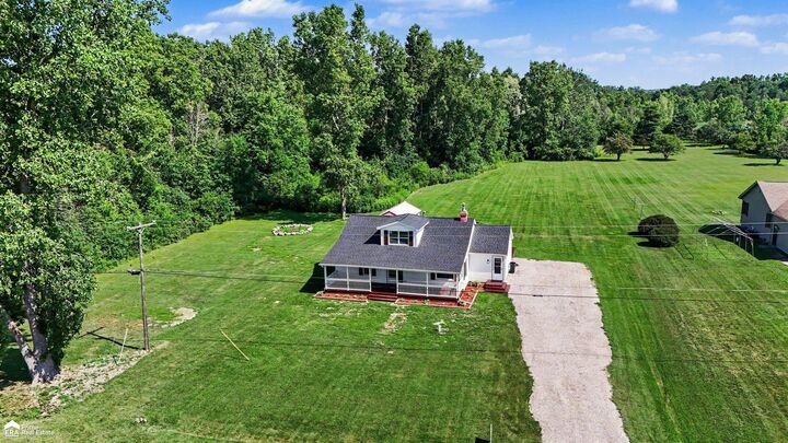 Property Photo:  2127 E Wilson Road  MI 48420-7916 
