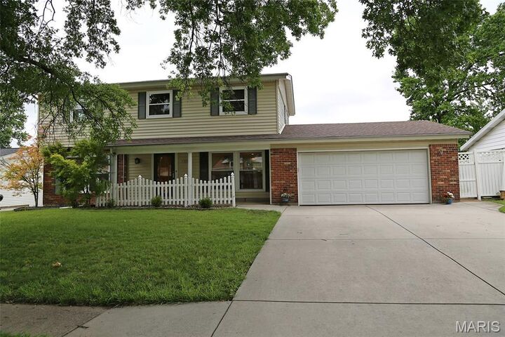 Property Photo:  5032 Darfield Court  MO 63128 