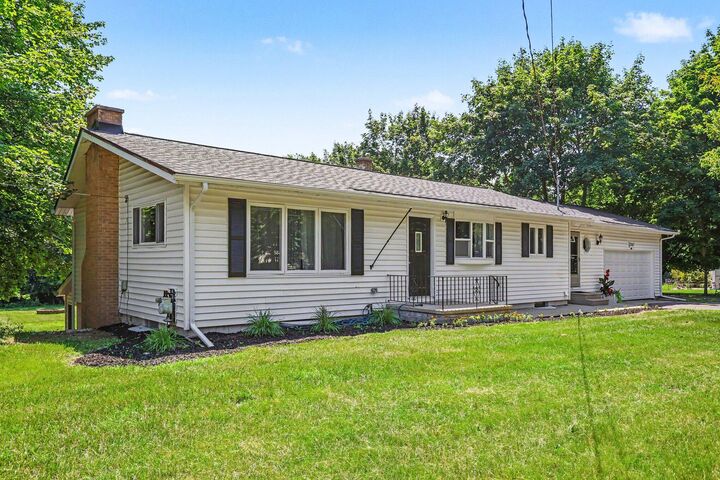 Property Photo: 3747 Harshbarger Road MI 49203
