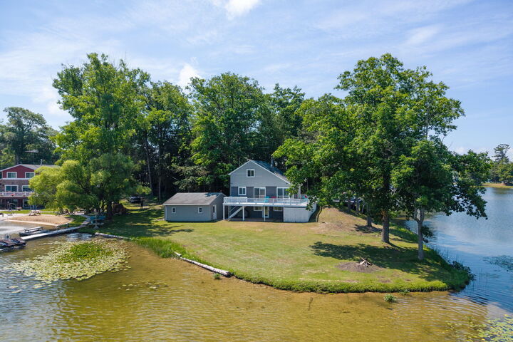 Property Photo:  8664 Lynwood Lane  MI 49332 