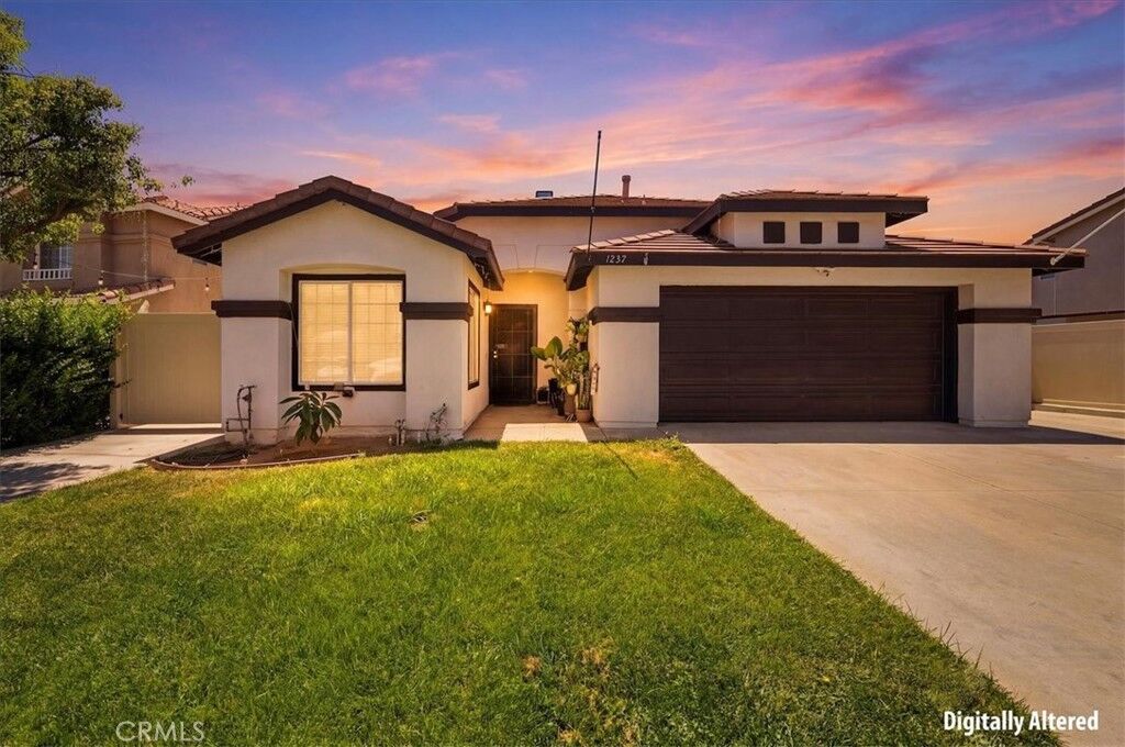 Property Photo: 1327 Carriage Lane CA 92571