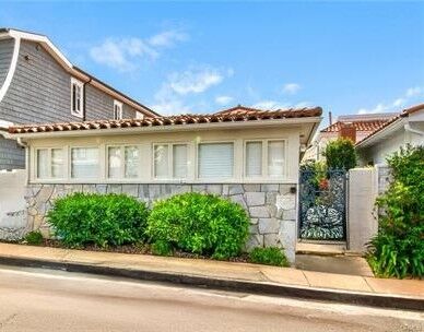 Property Photo:  226 Via Koron  CA 92663 
