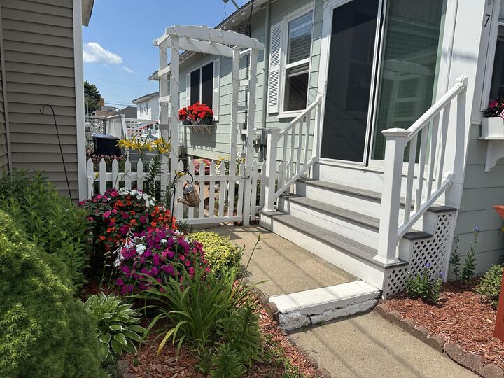 Property Photo:  7 Roussin Street  ME 04064 
