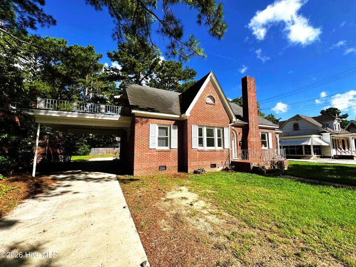 Property Photo:  415 Academy Street N  NC 27910 