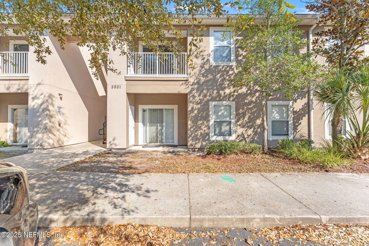 Property Photo: 5201 Playpen Drive 8-11 FL 32210