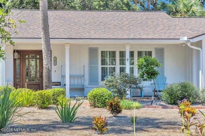 Property Photo: 1452 Seminole Road FL 32233