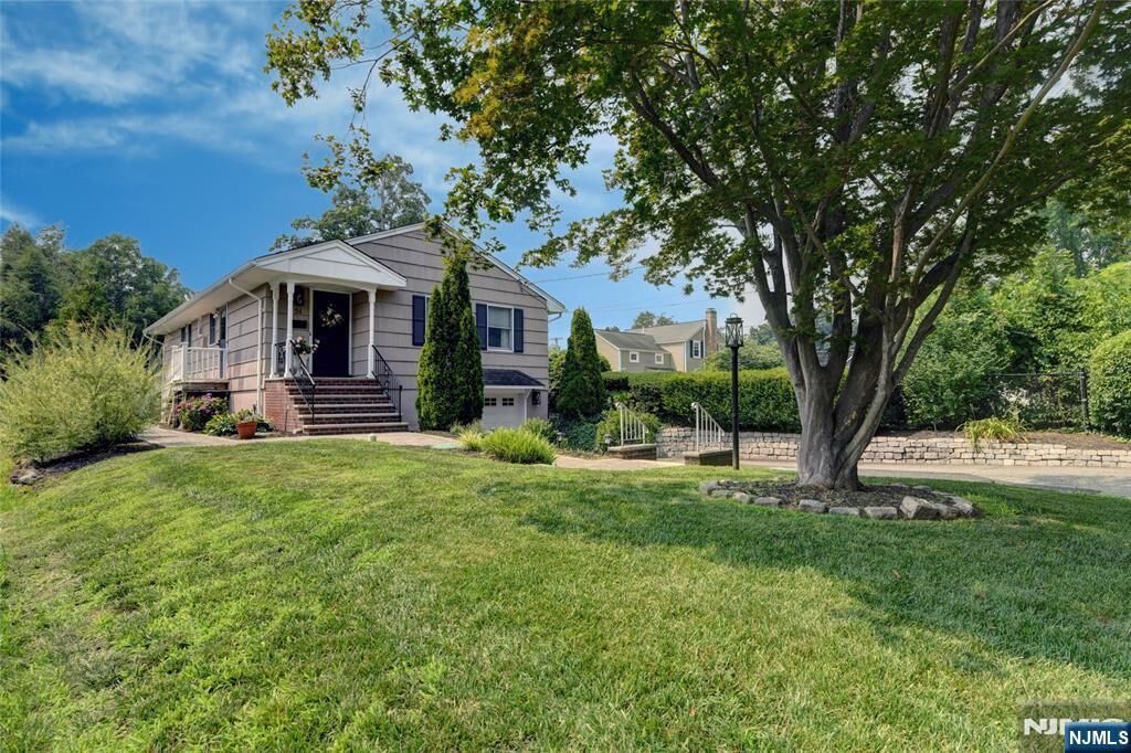 Property Photo:  51 Hopper Avenue  NJ 07444 