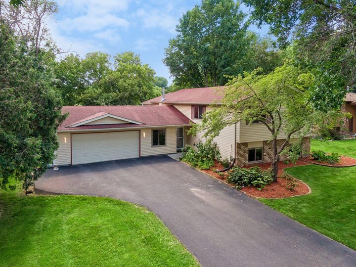 Property Photo:  6527 Meadowlark Lane N  MN 55369 