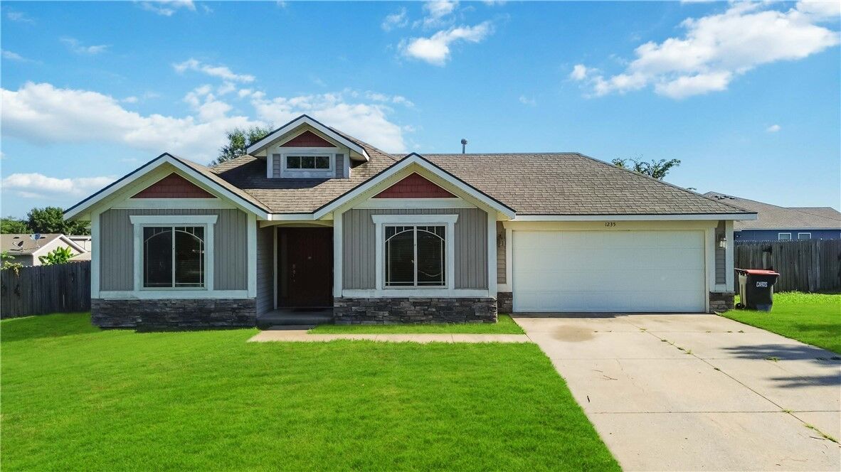 Property Photo: 1235 Cedar Street AR 72744