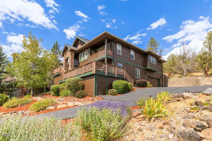 Property Photo:  9629 Kestrel Road  OR 97601 