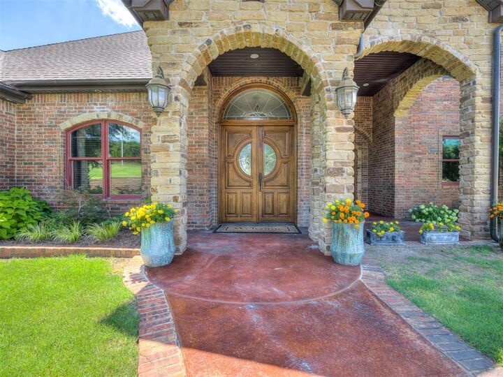 Property Photo: 12801 S Choctaw Road OK 74857