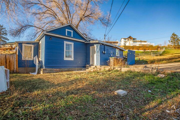 Property Photo: 3422 Broadview Road BC V4T 1P1