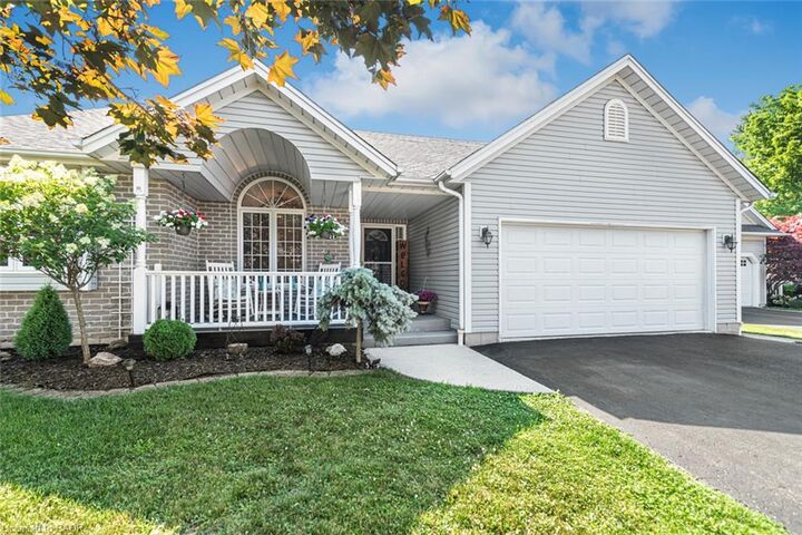 26 Maplewood Court — photo 1