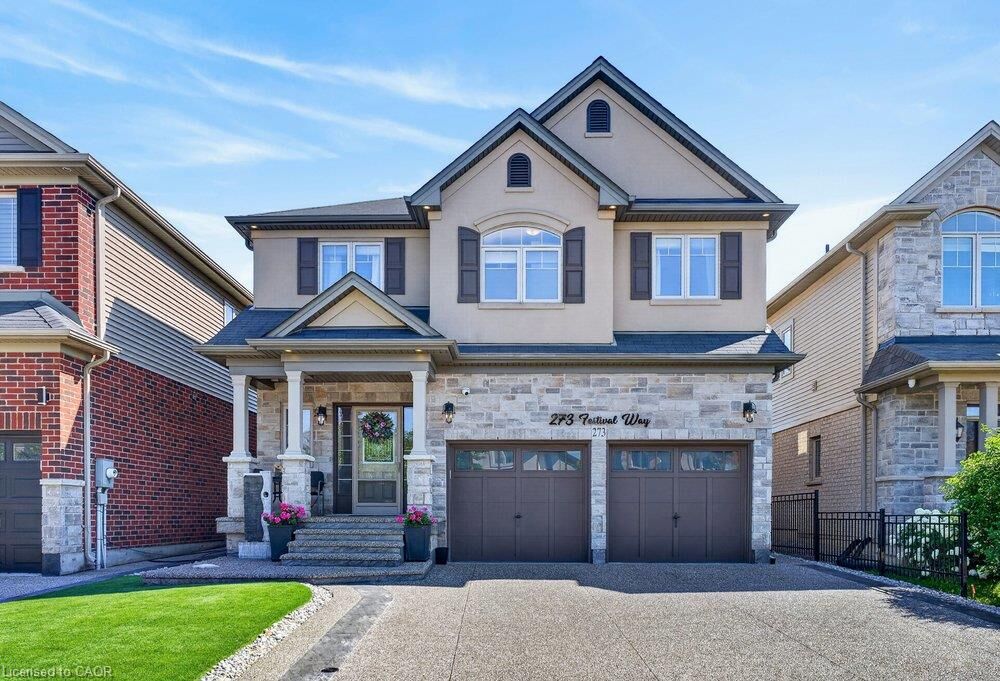 Property Photo:  