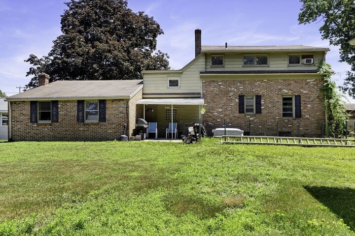 Property Photo: 69 Worthington St MA 01020