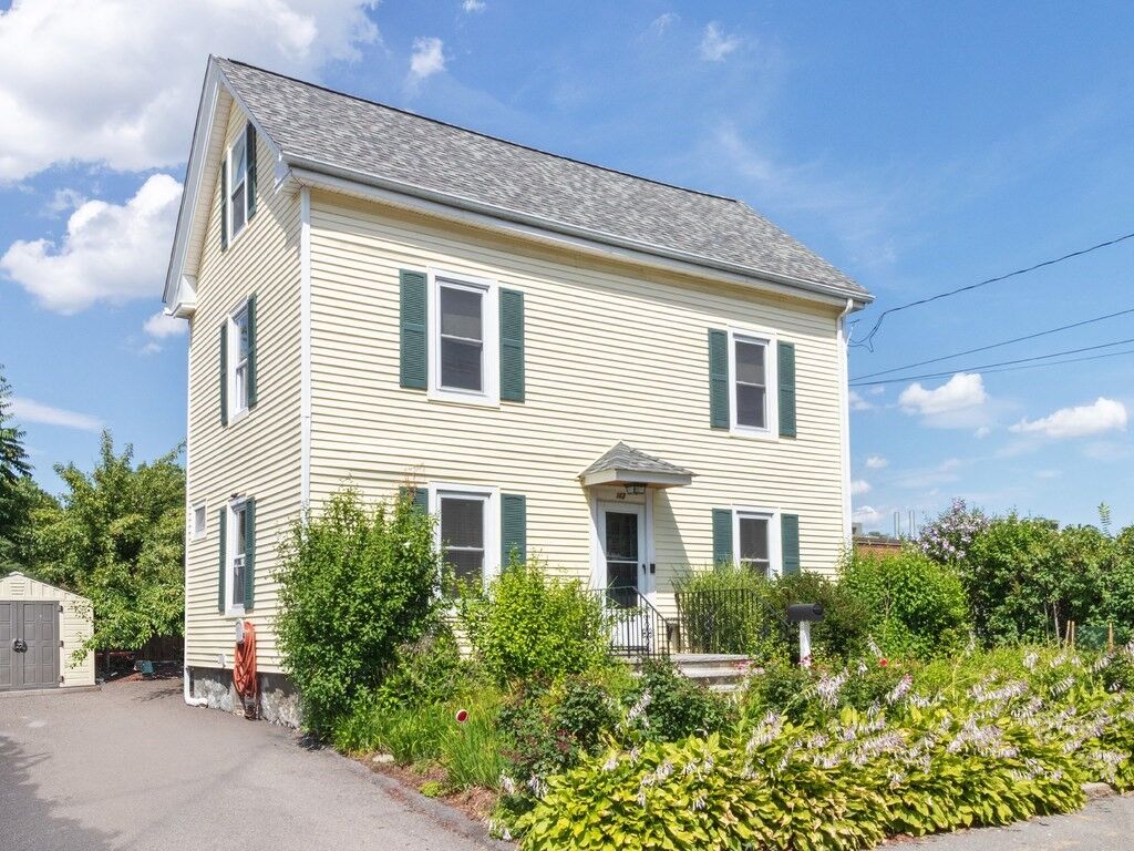 Property Photo:  142 Calvary Street  MA 02453 