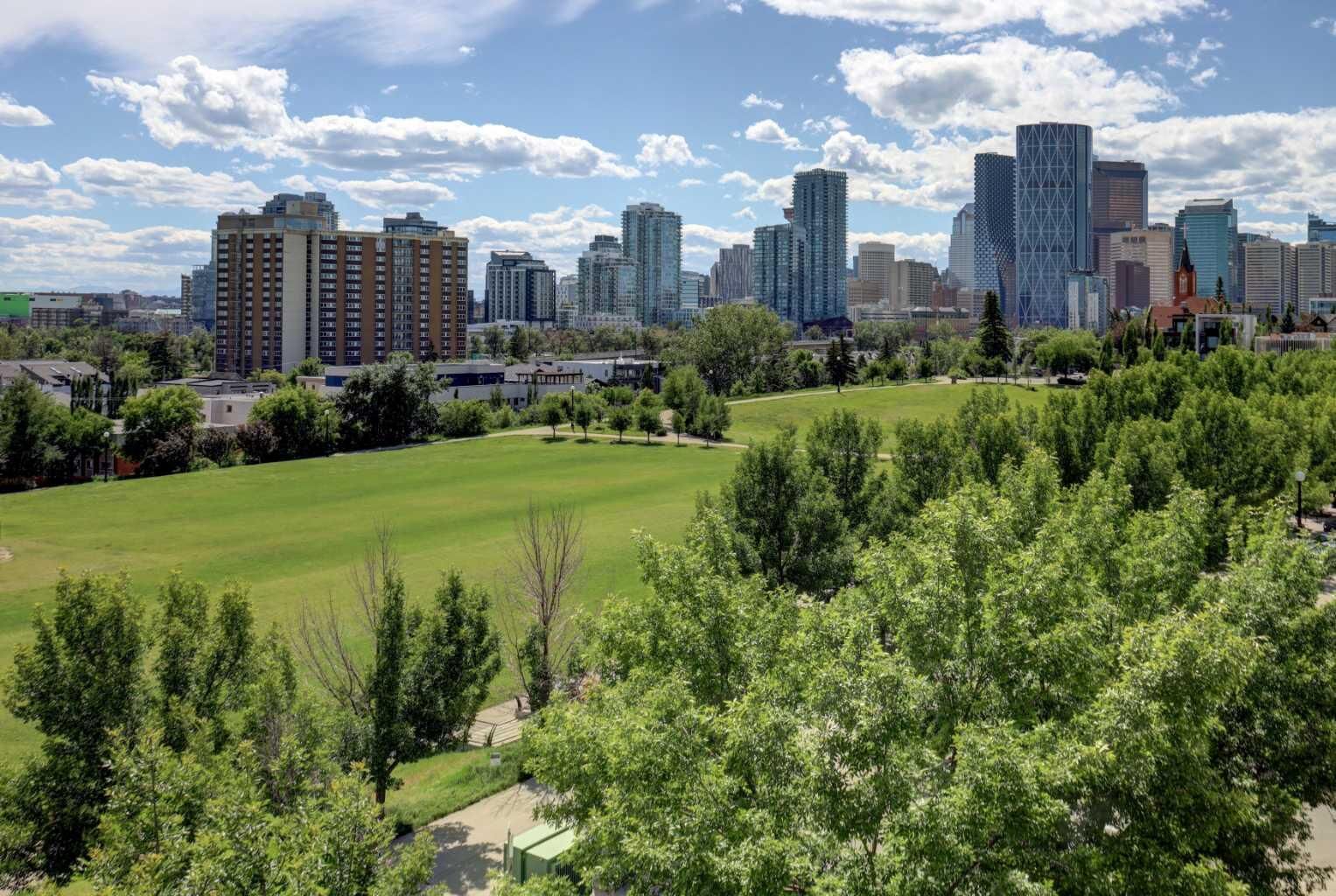 Property Photo: 950 Centre Avenue NE 511 AB T2E 0P3