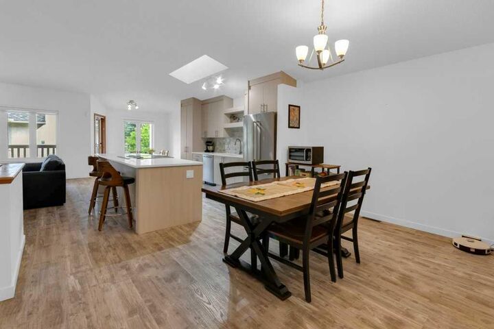 Property Photo: 119 Edgepark Villas NW AB T3A 3S2