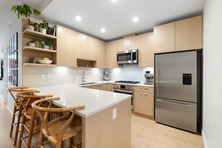 Property Photo: 88 9 Street NE 115 AB T2E 4E1