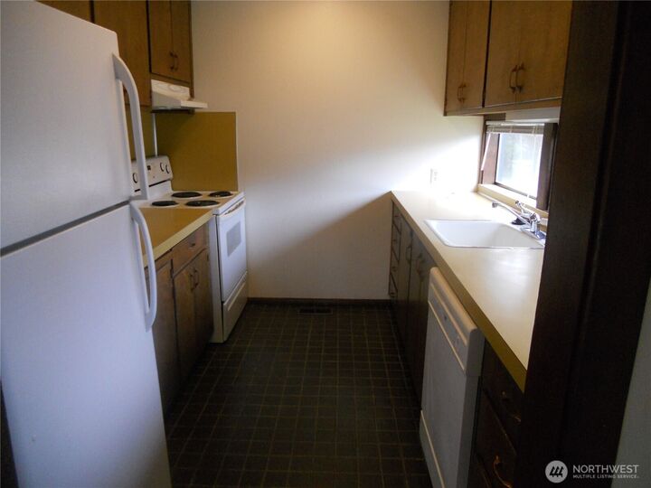 Property Photo:  1304  63rd Street SE 1/2  WA 98203 