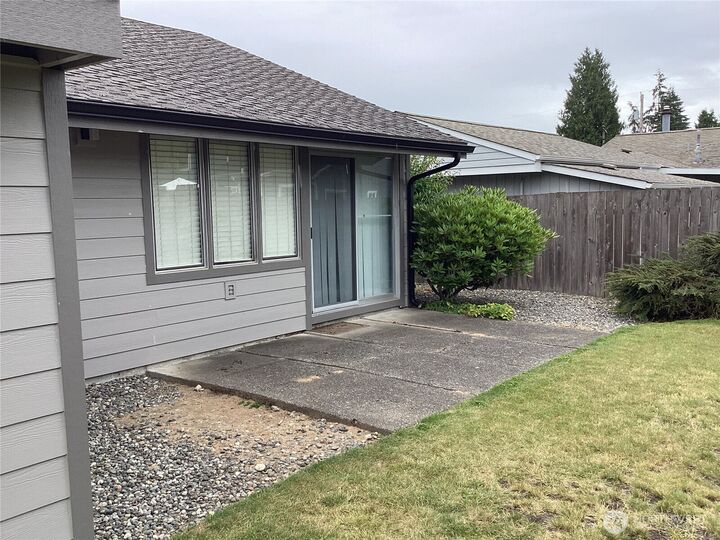 Property Photo: 1308 63rd Street SE WA 98203
